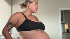 SVI SU MISLILI DA NOSI TROJKE Trudnica pokazala DŽINOVSKI stomak, a kad se porodila svi su ZANEMELI (VIDEO)