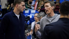 NBA KREM U BEOGRADU Jović i generalni menadžer Golden Stejta gledali Megu i Zvezdu, a tu je bio i jedan poseban gost