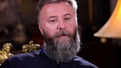 "GASI CIGARU, SAD JA KADIM!" Otac Predrag Popović ZAGRMEO - poludeo kad je video šta Srbi rade! (VIDEO)