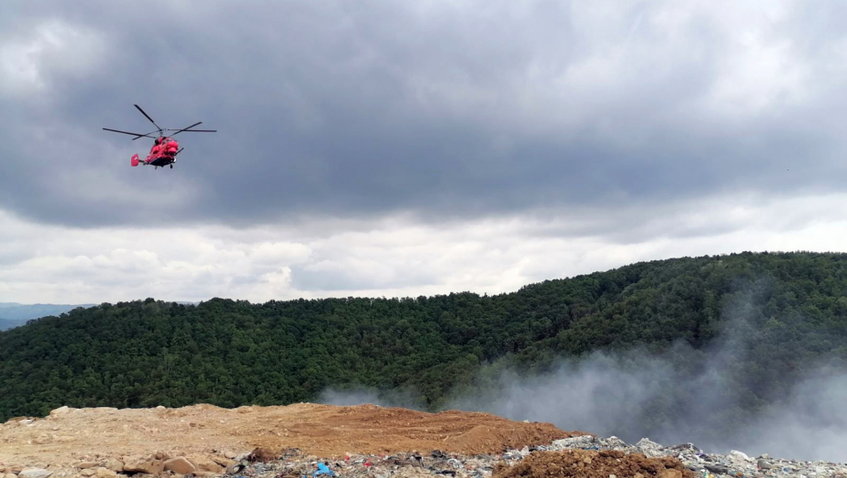 GORI DEPONIJA U UŽICU Stravičan požar, oglasio se MUP: "Poslata dva helikoptera" (FOTO)