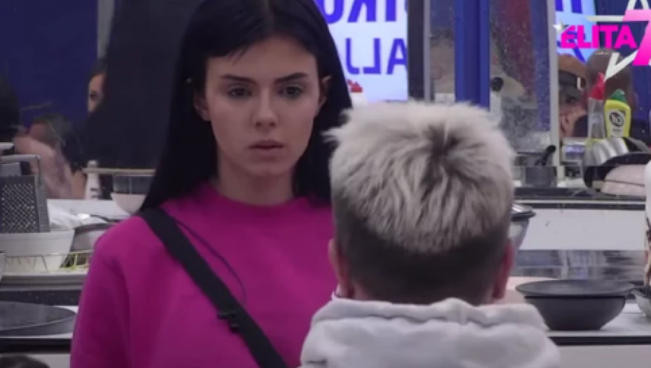 ZAŠTO JE SEKLA VENE AKO ME NIJE VOLELA! Matora doživela nervni slom, obelodanila detalje drame u uživo programu, totalno raskrinkala Anitu!
