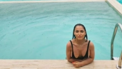 KUPANJAC PO KIŠI? MOŽE! Aleksandra Mladenović sa zgodnim biznismenom otišla na Maldive, a sada otkrila šta rade u bazenu