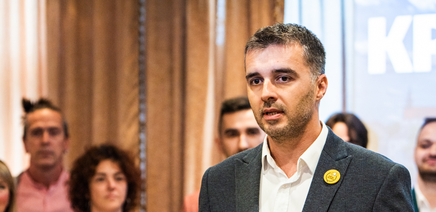 "TO ŠTO NE MOŽE DA SKUPI POTPISE, NIJE RAZLOG DA OBMANJUJE GRAĐANE" Gradska opština Čukarica najoštrije osudila istup Sava Manojlovića