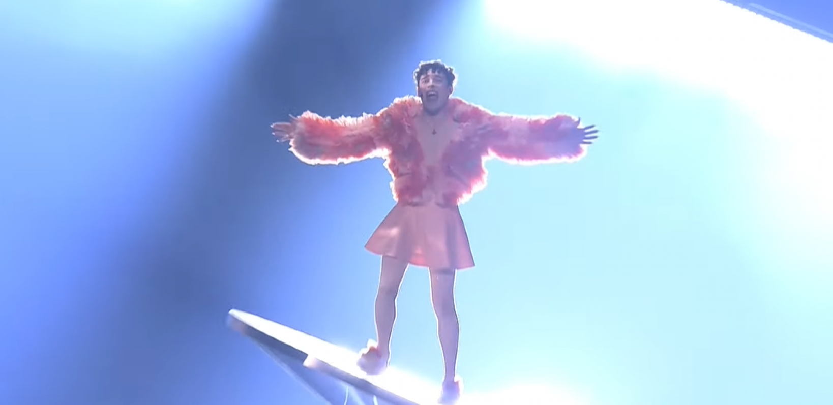 SUNOVRAT OVOGODIŠNJEG POBEDNIKA EVROVIZIJE! Zakazao koncert u rodnom gradu, komšije nemilosrdne