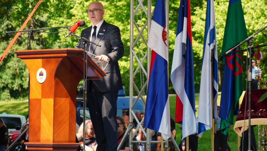 VUČEVIĆ: Narod koji je ovo prošao ne može biti narod dželata, nego narod žrtva