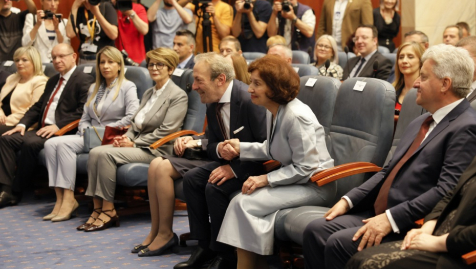 GRČKA NE MOŽE DA SAKRIJE GNEV, SITUACIJA JE NAPETA! Izbila diplomatska drama zbog "samo" jedne reči (FOTO)