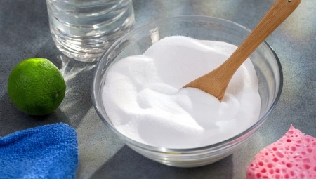 HITNO SE POVLAČI OVA SO SA RAFOVA U KOMŠILUKU! Ne biste verovali šta je nađeno u njoj!