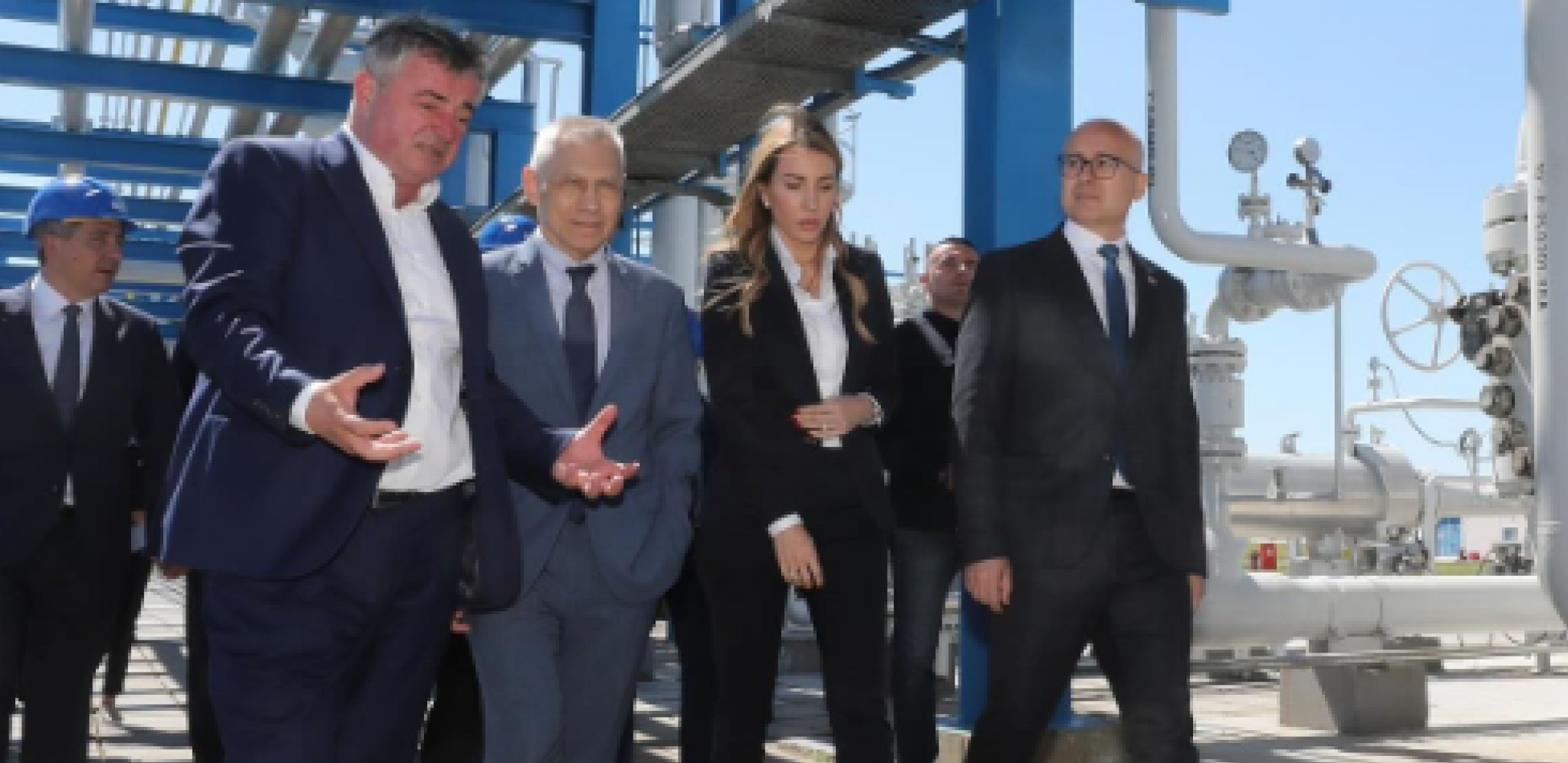 NASTAVAK PROJEKTA I SARADNJE! Premijer Vučević u Banatskom Dvoru: Energetska bezbednost naših građana prioritetni je zadatak naše vlade