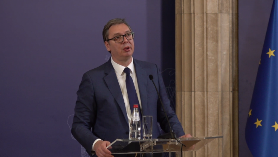 "BOLEĆE IH GLAVA, KAO ŠTO NAS BOLE I SRCE I DUŠA!" Vučić: Ono što sam obećao tako će i biti!