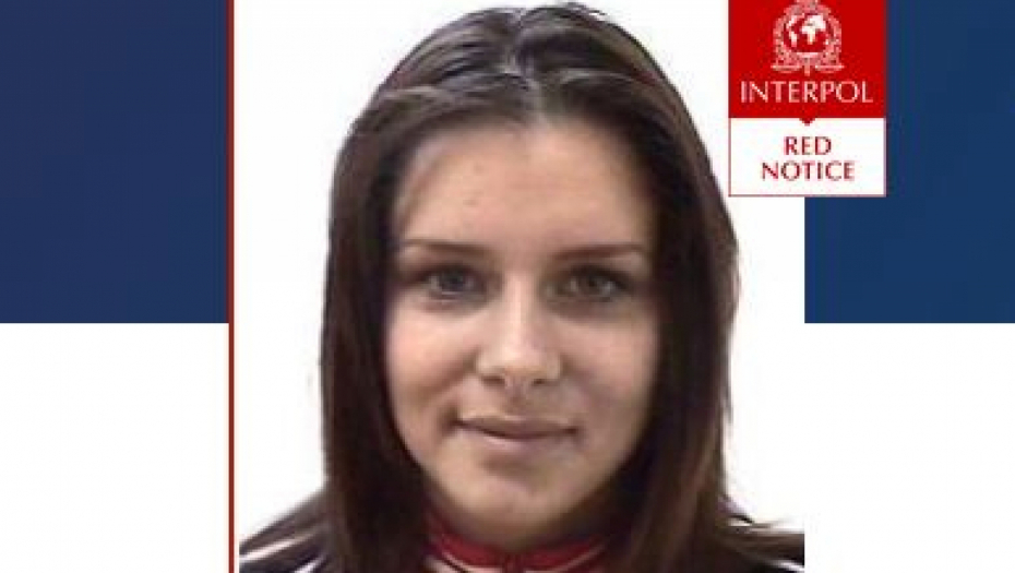 CEO SVET TRAGA ZA PLEJBOJ MISICOM Jedina Srpkinja na Interpolovoj poternici!