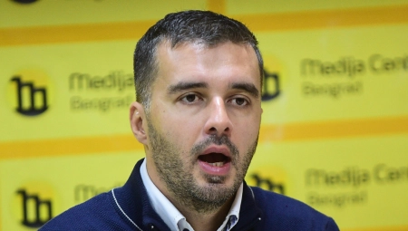 LOŠI DANI ZA SAVU MANOJLOVIĆA "Biramo Beograd" glasali za obaranje njegove liste, objavljen ZAPISNIK (FOTO)