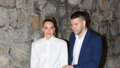 NEĆEMO DA SE LAŽEMO DA JE IDEALNO... Pevač prvi put progovorio o braku sa koleginicom: Trudio sam se da je smirim