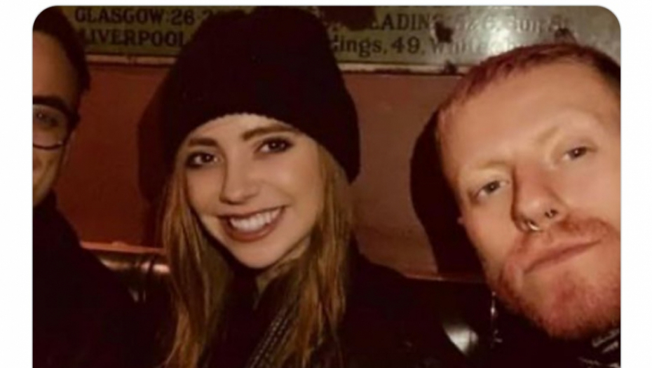 BEZ ŠMINKE I ROGOVA NEPREPOZNATLJIVA Pojavila se fotografija  Bambi Tag, ljudi ne veruju da je to ista osoba, komentari samo pljušte