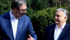 ORBAN POSLAO MOĆAN POKLON VUČIĆU! Stiglo 50 oklopnih borbenih transportera BTR-80A