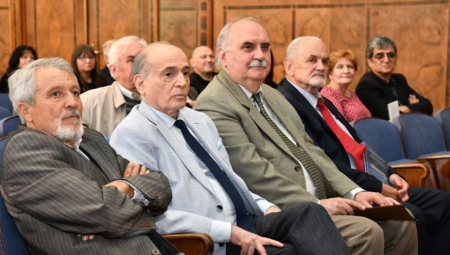 Naučno-stručni skup u Srpskoj akademiji nauka i umetnosti - Krkobabić i Knežević: Sela Srbije će živeti!