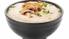 GURMANSKA ČORBA OD ŠAMPINJONA SA PAVLAKOM Sipaćete tanjir više