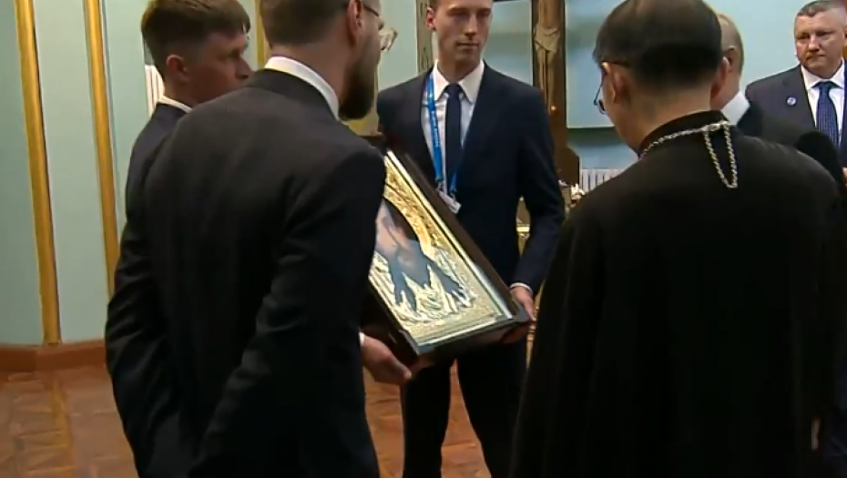 PUTINOV GEST U KINI IZNENADIO SVE Pravoslavna crkva u Harbinu dobila je poseban poklon (VIDEO)