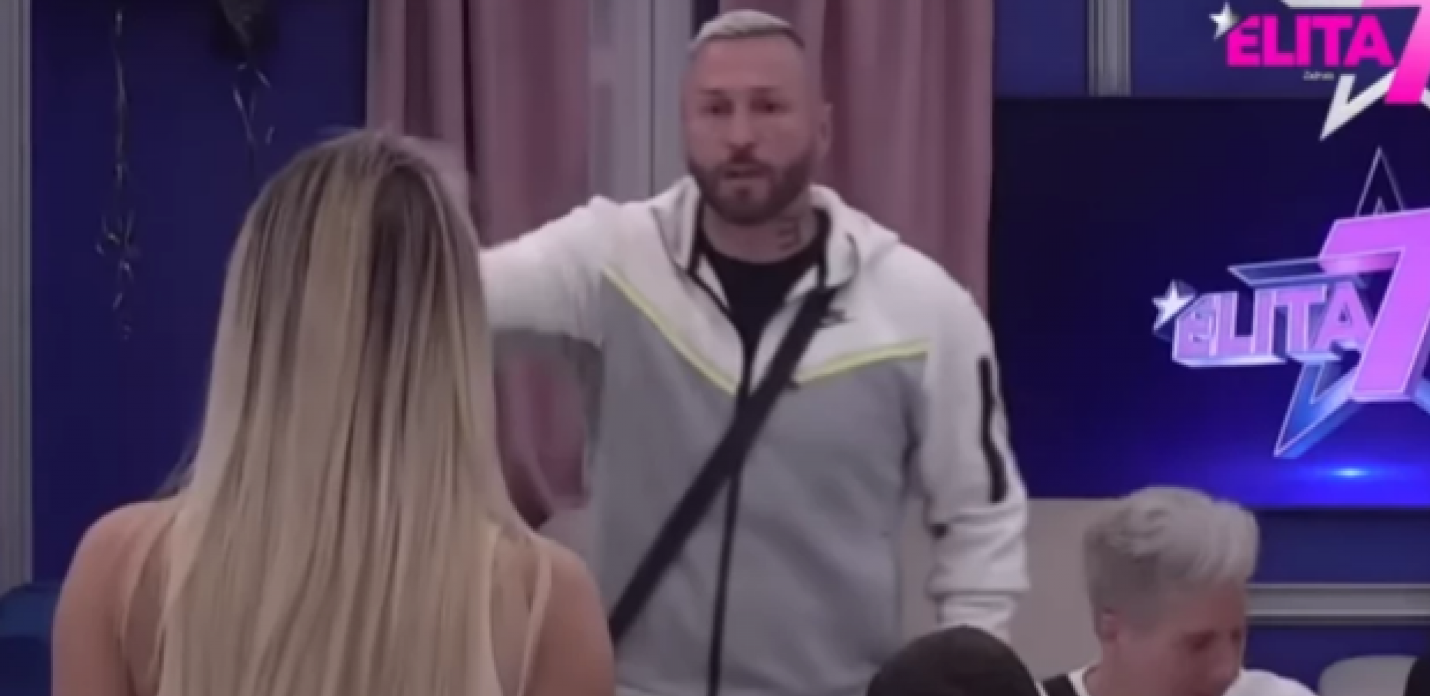 AJDE, SEDI BRE DOLE! Ša javno ostavio Mionu, zarežao od besa: Nećeš više da me vodiš kao kuče na povocu!