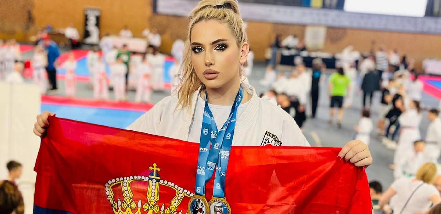 SRPKINJA VLADA EVROPOM Emilija Antanasijević ponovo postala osvojila Evropsko prvenstvo, pa za sport.alo poručila: Privilegija i čast predstravljati Srbiju i Zvezdu