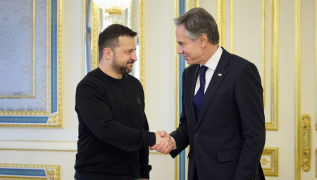 BIVŠEM AGENTU CIA ZAPAO ZA OKO NEOBIČAN DETALJ Šta krije snimak susreta Zelenskog i Blinkena?