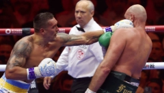 "KRALJ CIGANA" DOŽIVEO DEBAKL Ukrajinca pokrali, ali su sudije presudile - Usik ispisao istoriju (VIDEO)