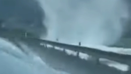 TORNADO U ČEŠKOJ Jaka oluja podigla trambolinu sa zemlje, kamenje bacala svuda (VIDEO)