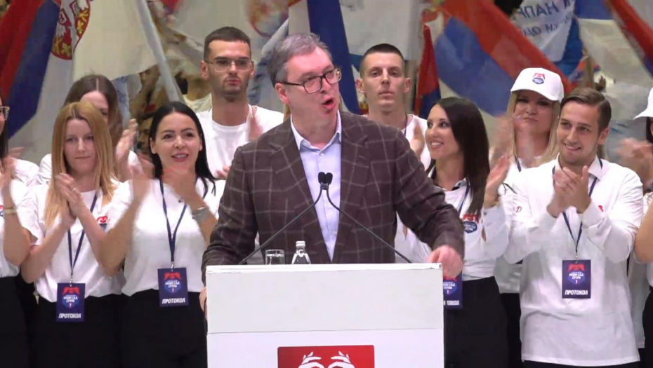 HOĆE OPET DA KATANČE FABRIKE, A SVE SU UNIŠTILI! Vučić o opoziciji: Nisu sposobni da pokažu plan i program, u stanju su da budu protiv svega