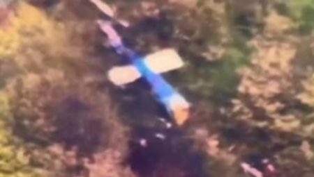 DELOVI HELIKOPTERA RASUTI PO ŠUMSKOJ PADINI Prvi snimci sa mesta nesreće u kojoj je poginuo predsednik Irana