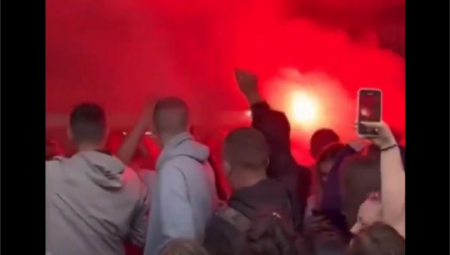 MATURANTI IZ ISTOČNOG SARAJEVA PEVALI "OJ KOSOVO, KOSOVO" Mreže bruje zbog snimka, pogledajte komentare (VIDEO)