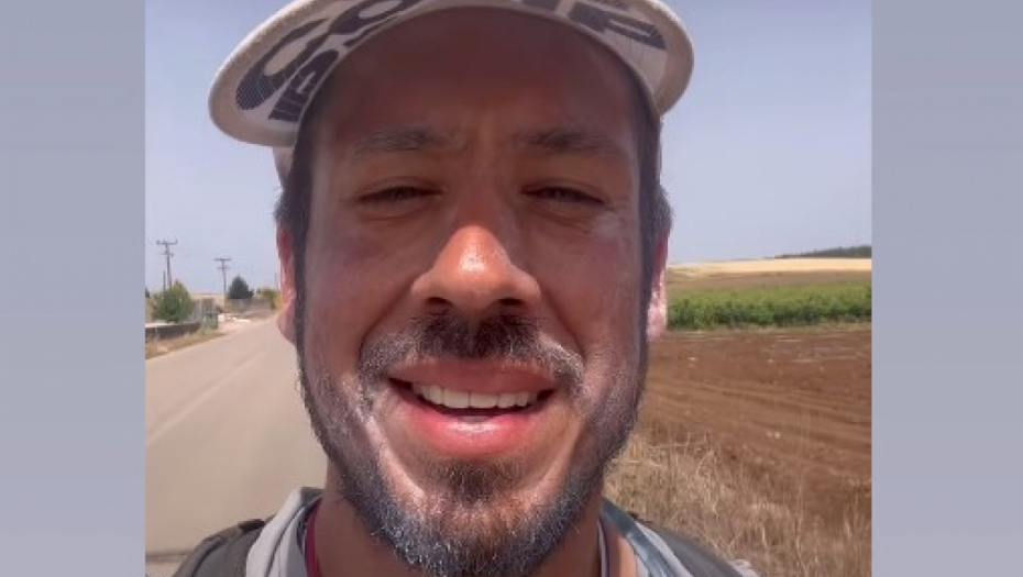 NIKOLA ROKVIĆ PRODAJE PATIKE U KOJIMA JE PEŠAČIO DO GRČKE! Neće vam biti dobro kada pročitate koja cifra je u pitanju