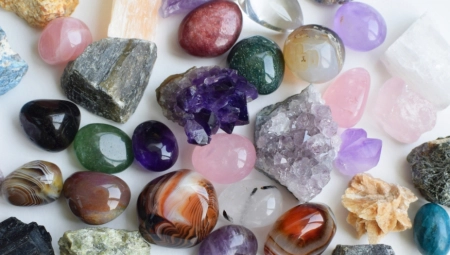 STARO ASTROLOŠKO VEROVANJE ZA SVAKI ZNAK Raku je crvena nesrećna boja, za škorpije je ovo najveći baksuz!