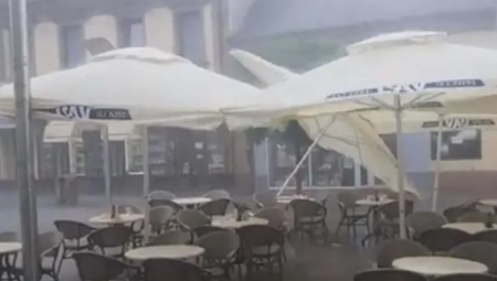 ŽENA POGINULA U SOMBORU, EVAKUISANA BEBA Nebo se sručilo na Srbiju, RHMZ izdao novo upozorenje!