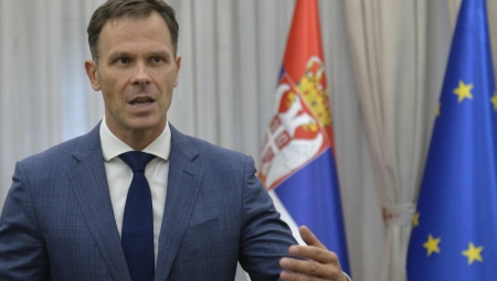 PODRŽAVAMO VUČIĆA U ODBRANI UGLEDA SRBIJE Siniša Mali: Nismo genocidan narod, to zna i svet, a politika žmuri pred tom činjenicom