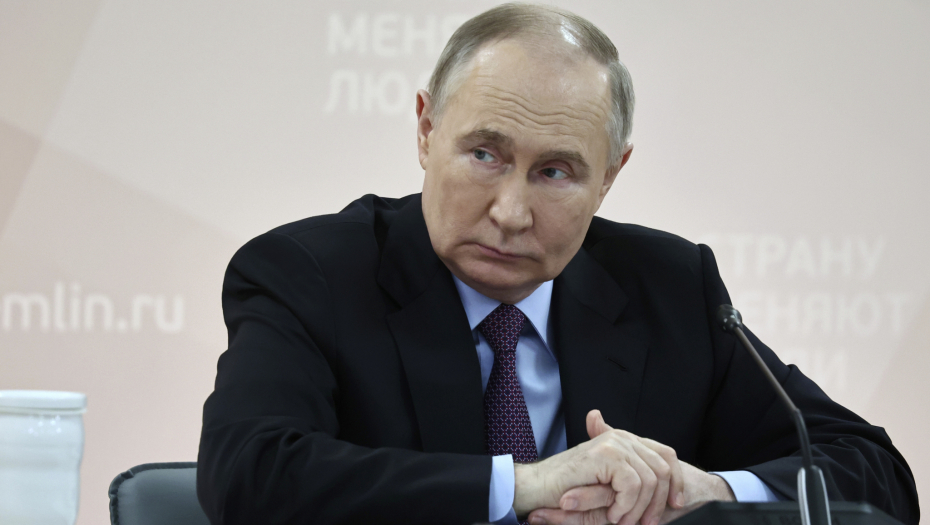 "IMA DA GA SE OTARASE ZA GODINU DANA" Putin izneo mračnu prognozu o Zelenskom