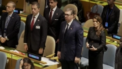 KAKO ĆETE DA OBJASNITE STRAŠAN ZLOČIN U KOM JE UBIJENO 8.000 LJUDI? Vučić zagrmeo u Njujorku (FOTO)