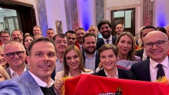 SVE TO NIJE BILO DOVOLJNO DA SE ŽIGOŠE SRPSKI NAROD Vesić: Ostaće upamćeno ko nem je prijatelj, a ko nije!