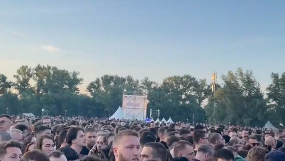 BEOGRADSKE ULICE BLOKIRANE! Okean fanova Ramštajna zauzeo Ušće, kolone su KILOMETARSKE (VIDEO)