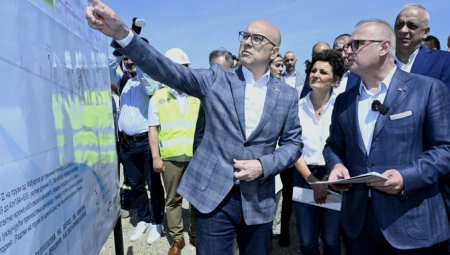 TO ĆE BITI NOVA DIMENZIJA SRBIJE! Vučević i Vesić obišli radove na izgradnji podvožnjaka na pruzi NS - Subotica-Kelebija (FOTO)