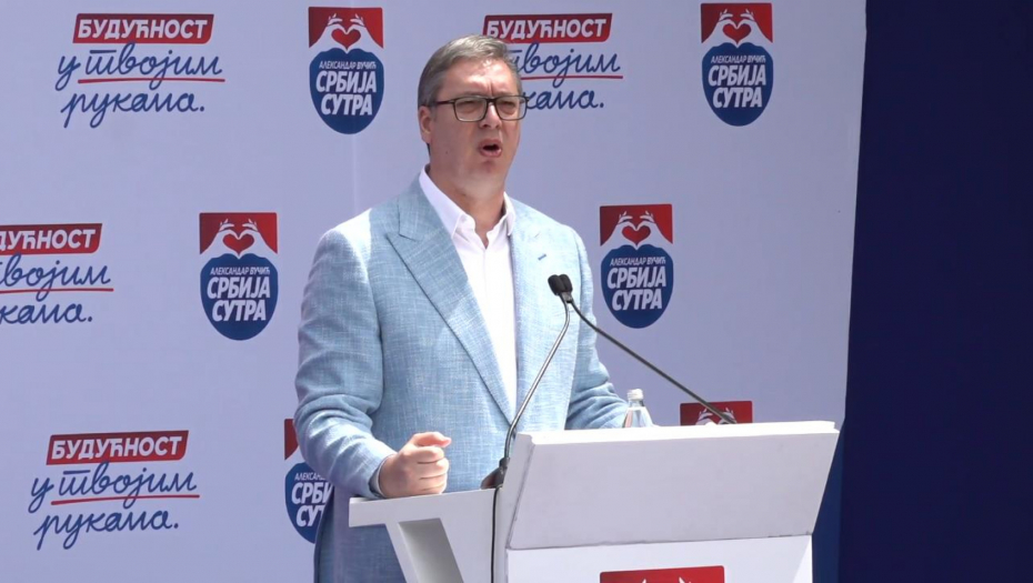 "UZ SNAGU NAŠE SRBIJE IMAO SAM SNAGE DA BRANIM NAROD HRABRIH I PONOSNIH" Moćne reči predsednika Aleksandra Vučića u Valjevu
