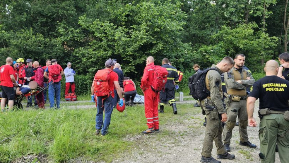 AVION SE SRUŠIO 20 MINUTA POSLE POLETANJA Novi detalji pada letelice kod Zagreba, oglasila se policija