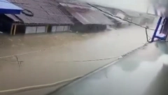 ULICE PRETVORENE U REKE, ŽRTVE SE BROJE Apokaliptične posledice oluje, vetar nosio sve pred sobom (VIDEO)