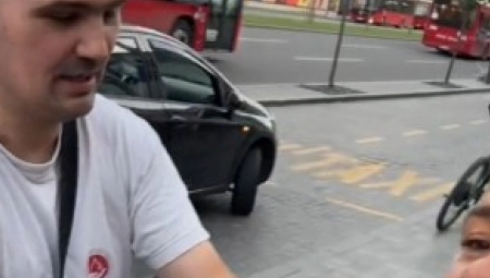 BEOGRADSKI TAKSISTA ŠOKIRAO AMERIKANCA Izgubio je sve pare, a onda mu je zazvonio telefon! (VIDEO)