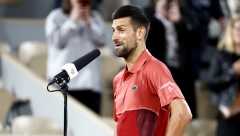 DIRLJIVE SCENE NA ŠATRIJEU Đoković prezadovoljan, a onda je usledilo nešto nesvakidašnje