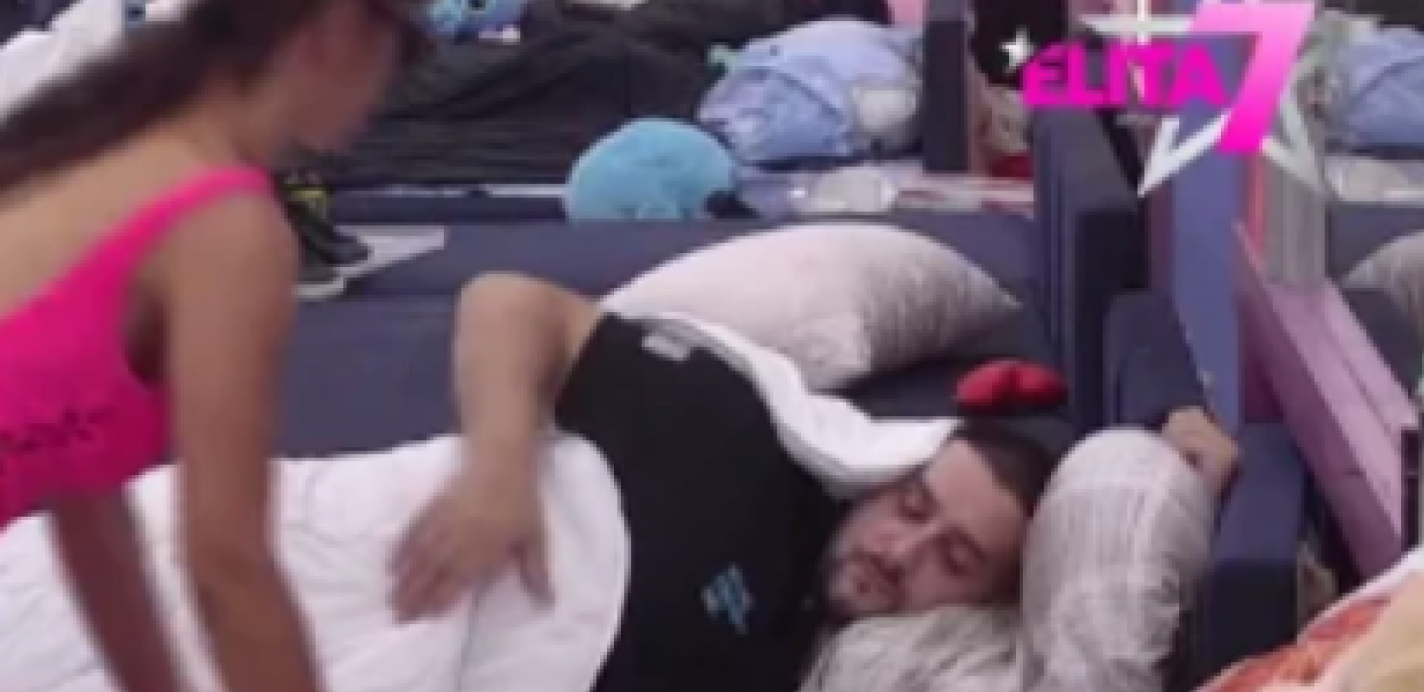 MILJANA ZAHTEVA DA ZOLA NAPUSTI ELITU! Kulićeva nasrnula na njega, nastao opšti haos!