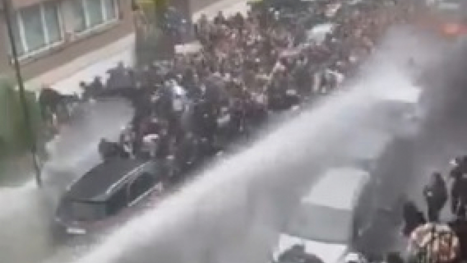 OPŠTI HAOS NA ULICAMA BRISELA Demonstranti upotrebili kamenice, policija ih rasterala suzavcem i vodenim topovima! (VIDEO)