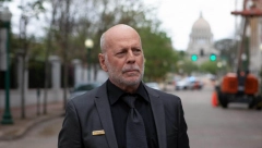 TUŽNE FOTOGRAFIJE LEGENDARNOG GLUMCA OBILAZE SVET Za njegovu bolest nema leka, a sad se pojavio nakon dužeg vremena