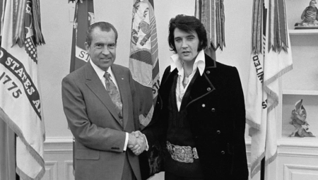 SUSRET KOJI JE PROMENIO ISTORIJU Koja je priča iza čuvene fotografije Elvisa Prislija i Ričarda Niksona?