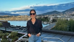 ANA IVANOVIĆ OTKRIVA TAJNU SAVRŠENOG STILA Farmerke koje oblikuju figuru i izdužuju noge, nepogrešiv izbor za leto 2024