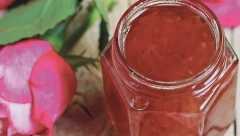 SLATKO OD RUŽA Ukusa koji se pamti, idealno za sunčane prolećne dane