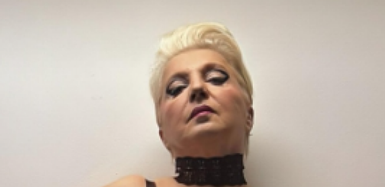 MIRJANA KARANOVIĆ OBJAVILA ŠOK FOTKU! Nije nije ni slutio da je u stanju da se slika u ovom izdanju, komentari samo pljušte